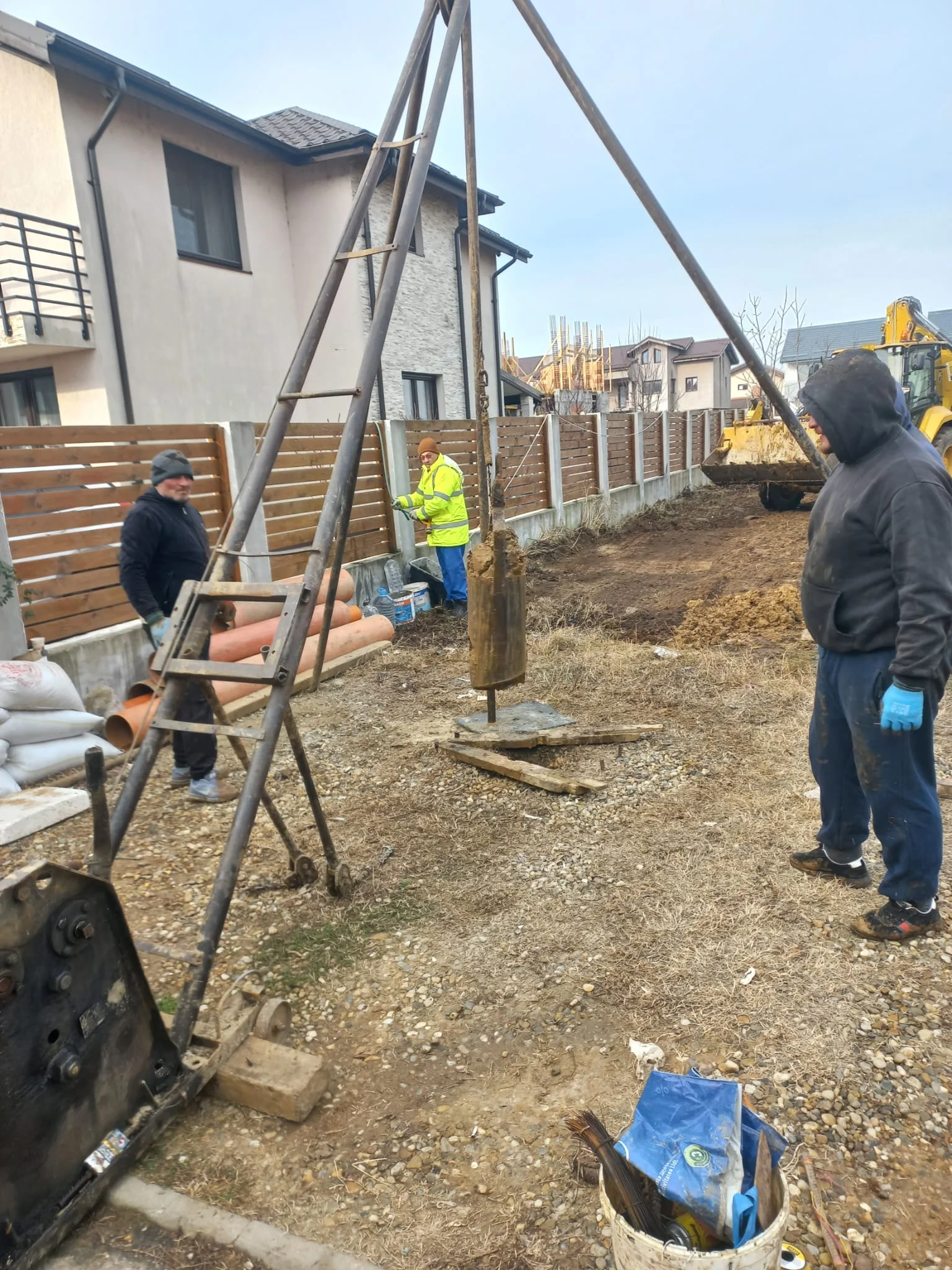 Coborarea tubajului in foraj